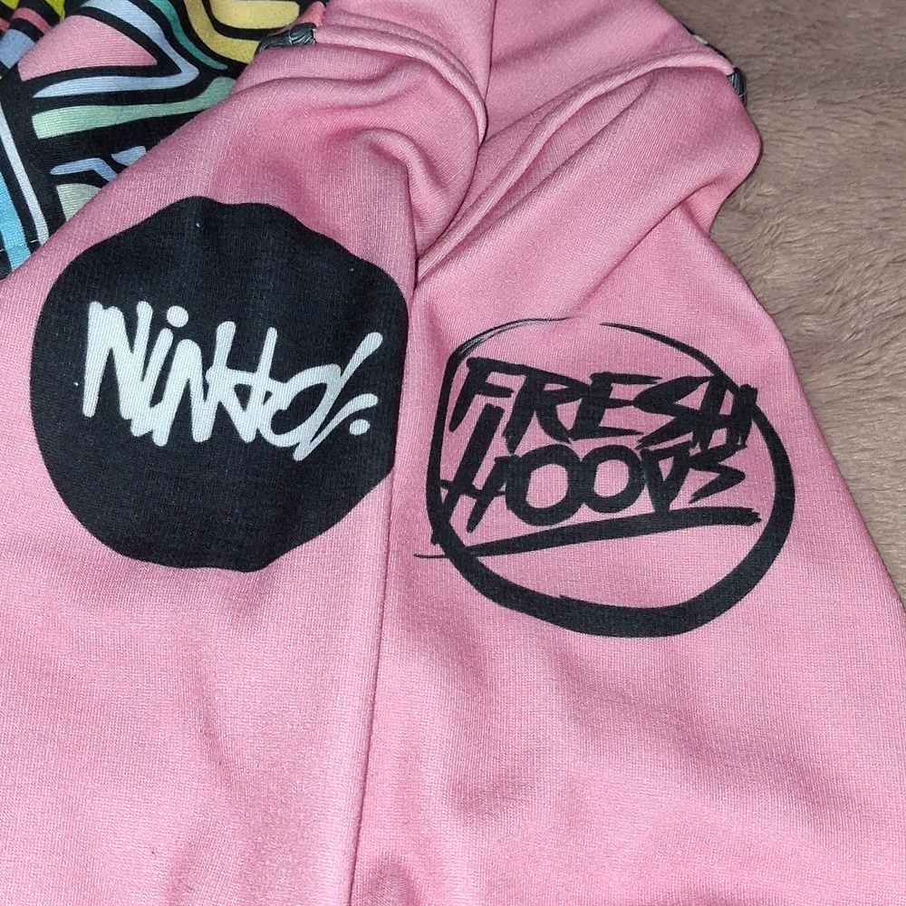 Artistic Pink Sweatshirt with Graphic Design- W Sz Medium - Picture 6 of 7